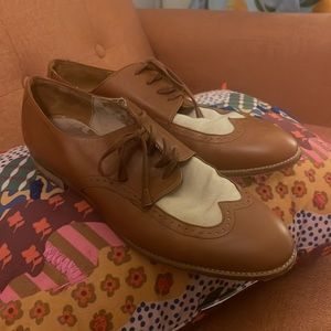 Wing Tip Oxfords | Brown | Size 9.5